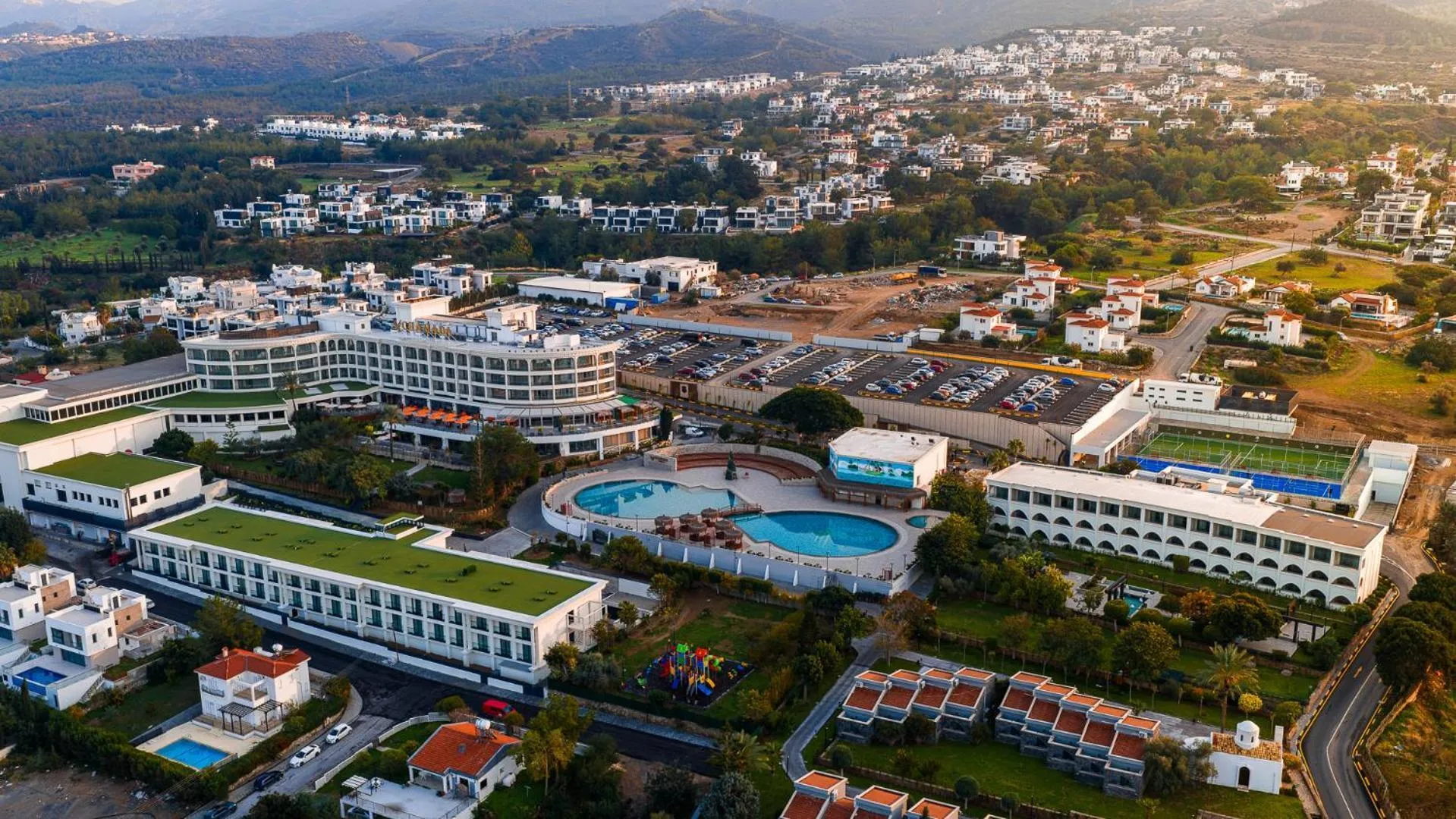 Resort evening plans inspired by relaxed waterfront leisure
